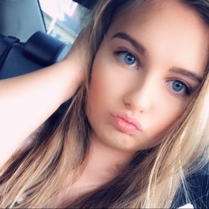 Meet your Posher, Kaya☀️